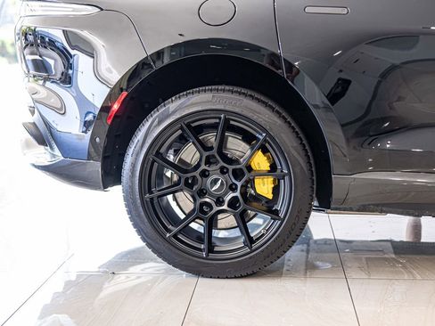 Used 2021 Aston Martin DBX AWD/4WD image 11