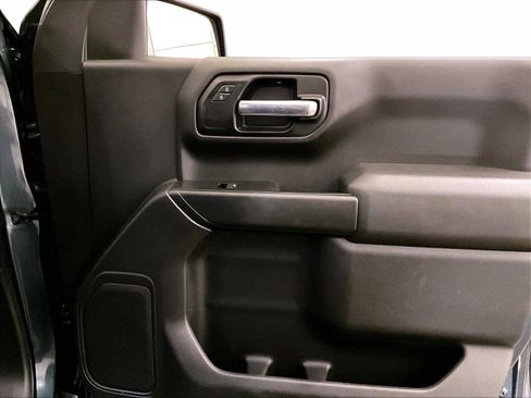 Used 2020 Chevrolet Silverado 1500 Custom w/ Custom Value Package image 23