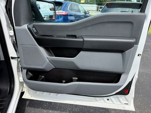 Used 2022 Ford F150 XL w/ Equipment Group 101A High RWD image 19