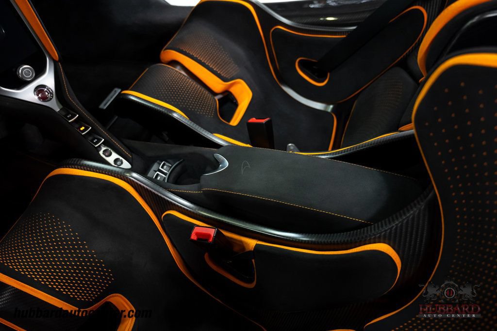 Used 2024 McLaren 750S Spider RWD image 19