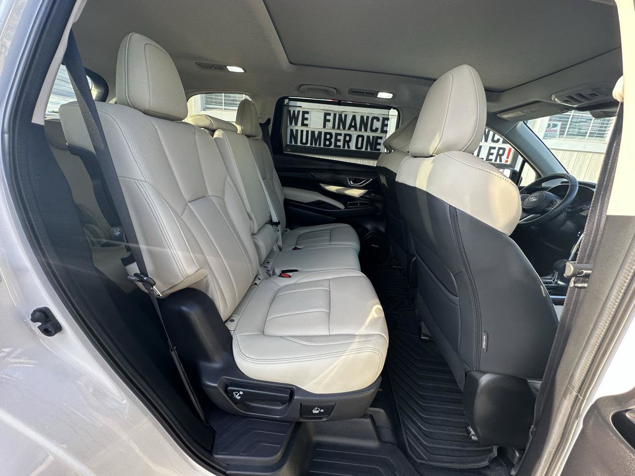 Used 2022 Subaru Ascent Limited w/ Technology Package AWD/4WD image 27
