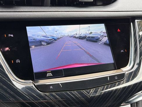 Used 2023 Cadillac XT6 Premium Luxury AWD/4WD image 16