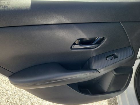 Used 2024 Nissan Sentra SV FWD image 11