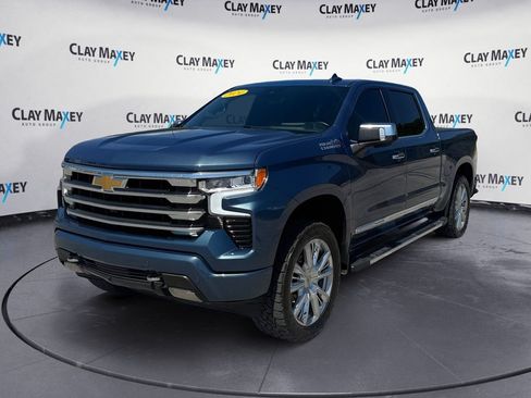 Used 2024 Chevrolet Silverado 1500 High Country w/ High Country Premium Package AWD/4WD image 1