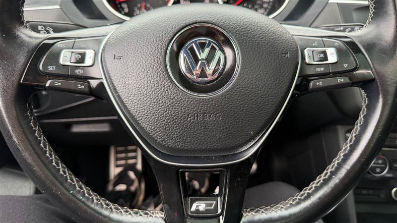 Used 2021 Volkswagen Tiguan SE R-Line AWD/4WD image 34