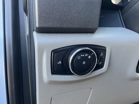 Used 2017 Ford F250 XL w/ Power Equipment Group image 18