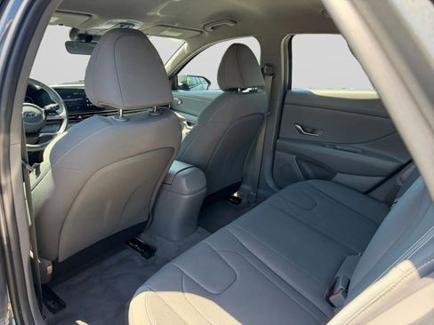 Used 2023 Hyundai Elantra SEL w/ Convenience Package FWD image 27