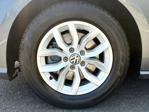Used 2017 Volkswagen Passat 1.8T S FWD image 49