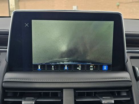 Used 2022 Chevrolet Tahoe LT w/ LT Signature Plus Package AWD/4WD image 24