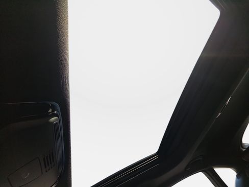 Used 2025 BMW i4 eDrive40 RWD image 30