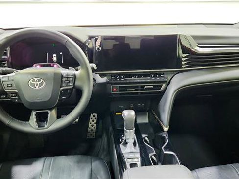 Used 2025 Toyota Camry XSE w/ Premium Plus Package image 23