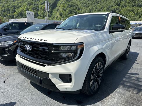 New 2027 Ford Expedition Max Platinum AWD/4WD image 3