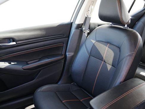 Used 2022 Nissan Altima 2.5 SR image 11