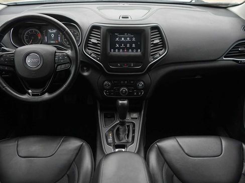 Used 2021 Jeep Cherokee Latitude Plus FWD image 10