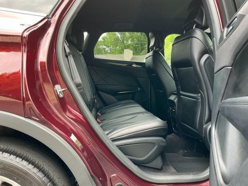 Used 2019 Lincoln MKC Premiere AWD/4WD image 11
