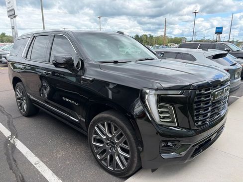 Used 2026 GMC Yukon Denali Ultimate AWD/4WD image 2