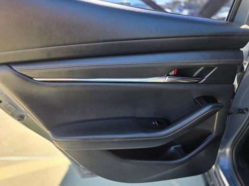 Used 2019 MAZDA MAZDA3 AWD Hatchback w/ Premium Pkg image 16