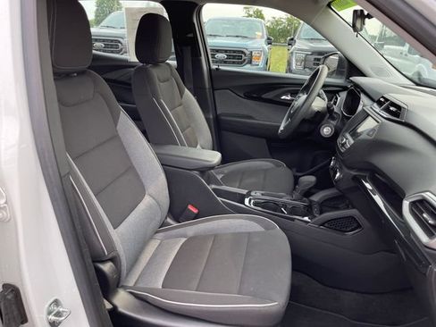 Used 2023 Chevrolet TrailBlazer LS FWD image 31