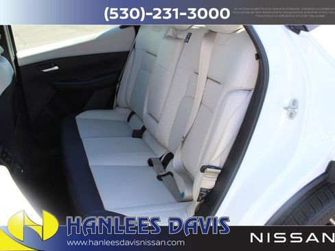 New 2026 Nissan Leaf Platinum+ w/ Cargo Package (Platinum+) image 17