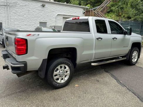 Used 2015 Chevrolet Silverado 2500 LT w/ LT Convenience Package AWD/4WD image 8