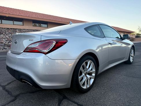 Used 2013 Hyundai Genesis 2.0T image 3