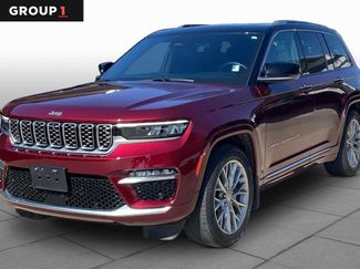 Used 2022 Jeep Grand Cherokee Summit w/ MOPAR Finishing Package AWD/4WD video 1