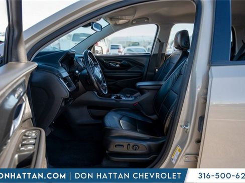 Used 2022 GMC Terrain AT4 w/ Infotainment Package II image 5