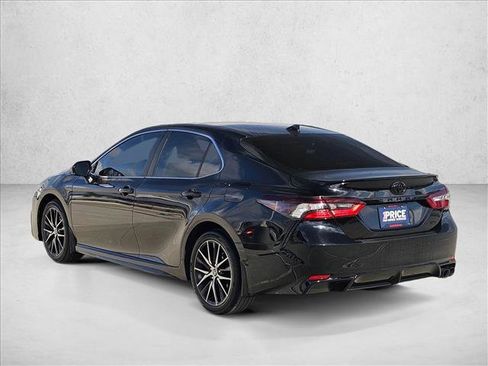 Used 2023 Toyota Camry SE w/ Convenience Package image 8