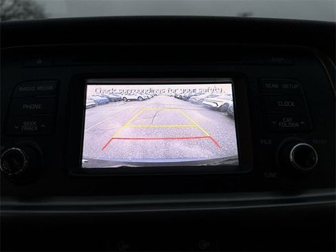 Used 2016 Kia Optima LX image 25