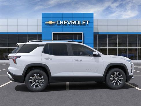 New 2025 Chevrolet Equinox LT w/ Convenience Package II image 5