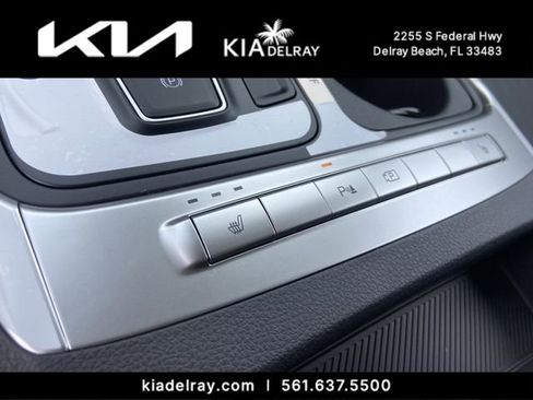 New 2026 Kia Carnival LXS FWD image 16