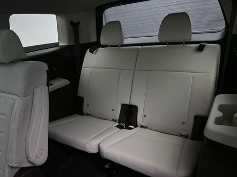 Used 2025 Hyundai Santa Fe Calligraphy image 33