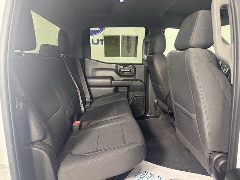 Used 2021 Chevrolet Silverado 1500 LT image 38