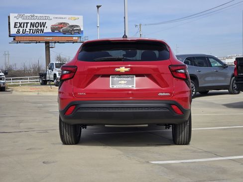 New 2026 Chevrolet Trax LS w/ LS Convenience Package image 8