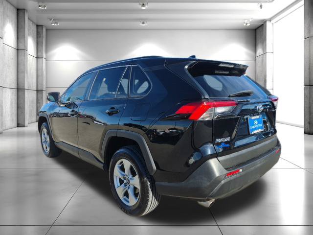 Used 2020 Toyota RAV4 XLE AWD/4WD image 8