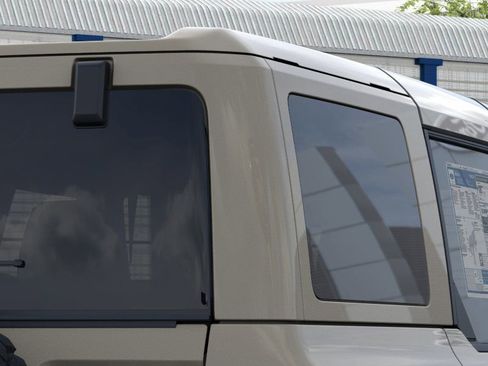 New 2025 Ford Bronco Badlands w/ Sasquatch Package image 25