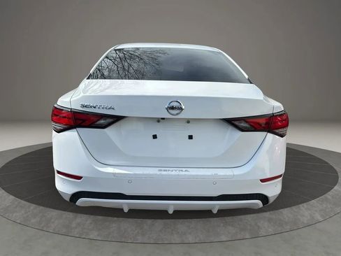 Used 2021 Nissan Sentra S image 6