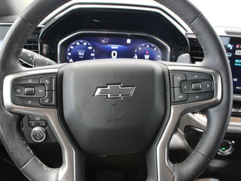 Used 2023 Chevrolet Silverado 1500 RST AWD/4WD image 12