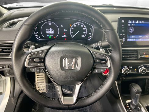 Used 2022 Honda Accord Sport image 12
