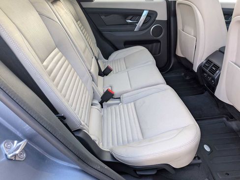 Used 2020 Land Rover Discovery Sport S image 19