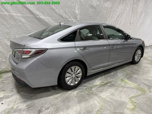 Used 2016 Hyundai Sonata SE image 8