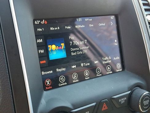 Used 2020 Dodge Durango SXT image 16