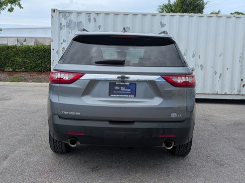 Used 2020 Chevrolet Traverse LT FWD image 5