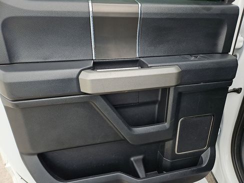 Used 2019 Ford F150 Raptor w/ Equipment Group 802A Luxury image 18