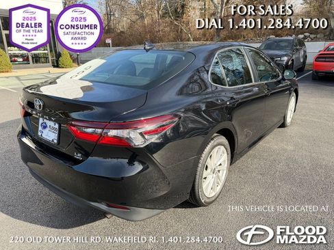 Used 2022 Toyota Camry LE image 4