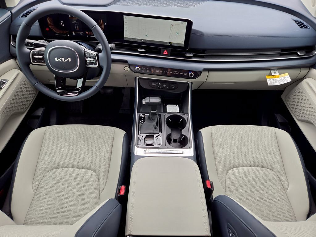 New 2026 Kia Carnival EX FWD image 21