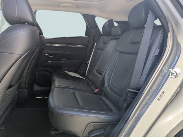 Used 2024 Hyundai Tucson Limited FWD image 15