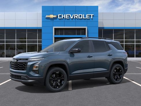 New 2027 Chevrolet Equinox LT w/ Convenience Package II FWD image 2