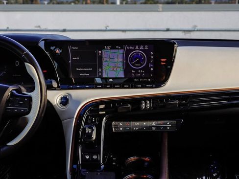 Used 2021 Toyota Mirai image 16