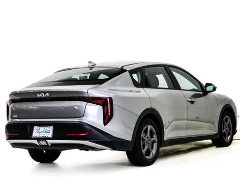 Used 2025 Kia K4 FWD image 6